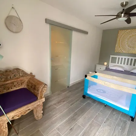 Appartamento Beach House - With Heated Pool